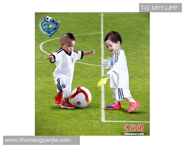 足球玩偶挂件展现球星风采收藏送礼皆宜的独特魅力选择 足球玩偶挂件展现球星风采收藏送礼皆宜的独特魅力选择